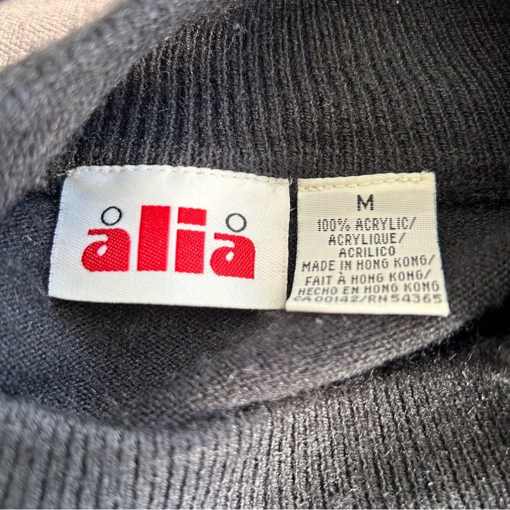 Vintage Alia short sleeve knit sweater - Picture 3 of 3
